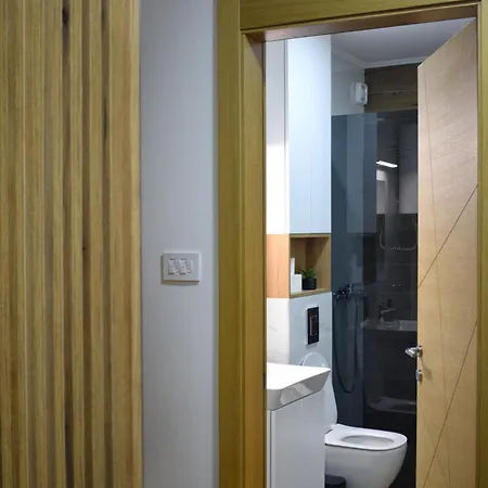 Atina 2 Apartment